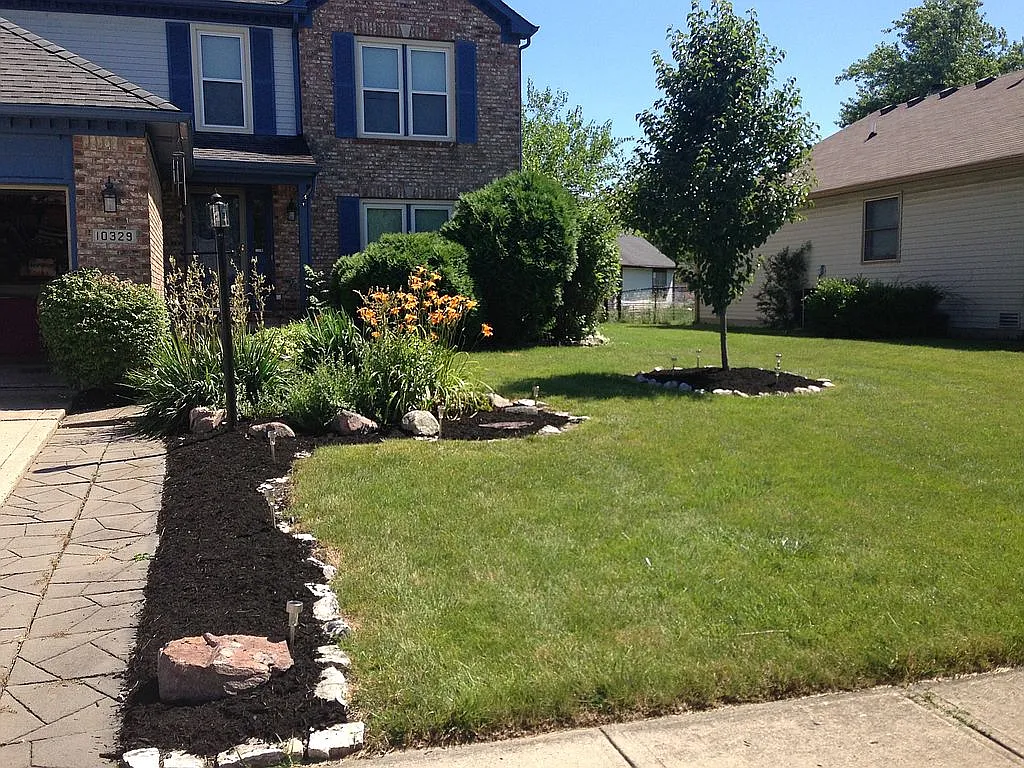 10329 Park Valley Dr photo 1