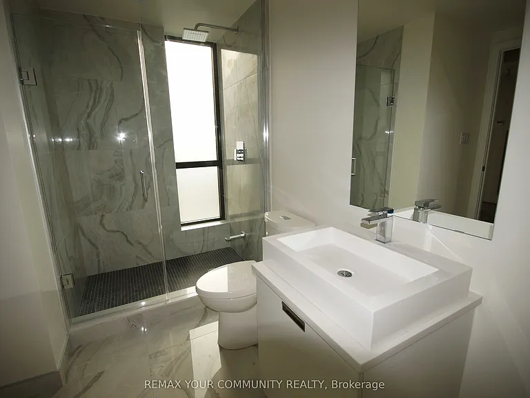 246 Logan Ave #723 — Photo 15