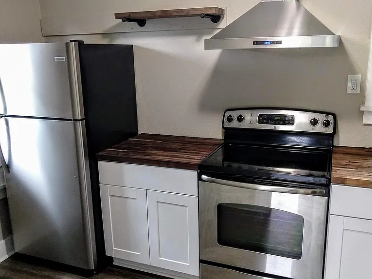 205 N M St — Photo 7