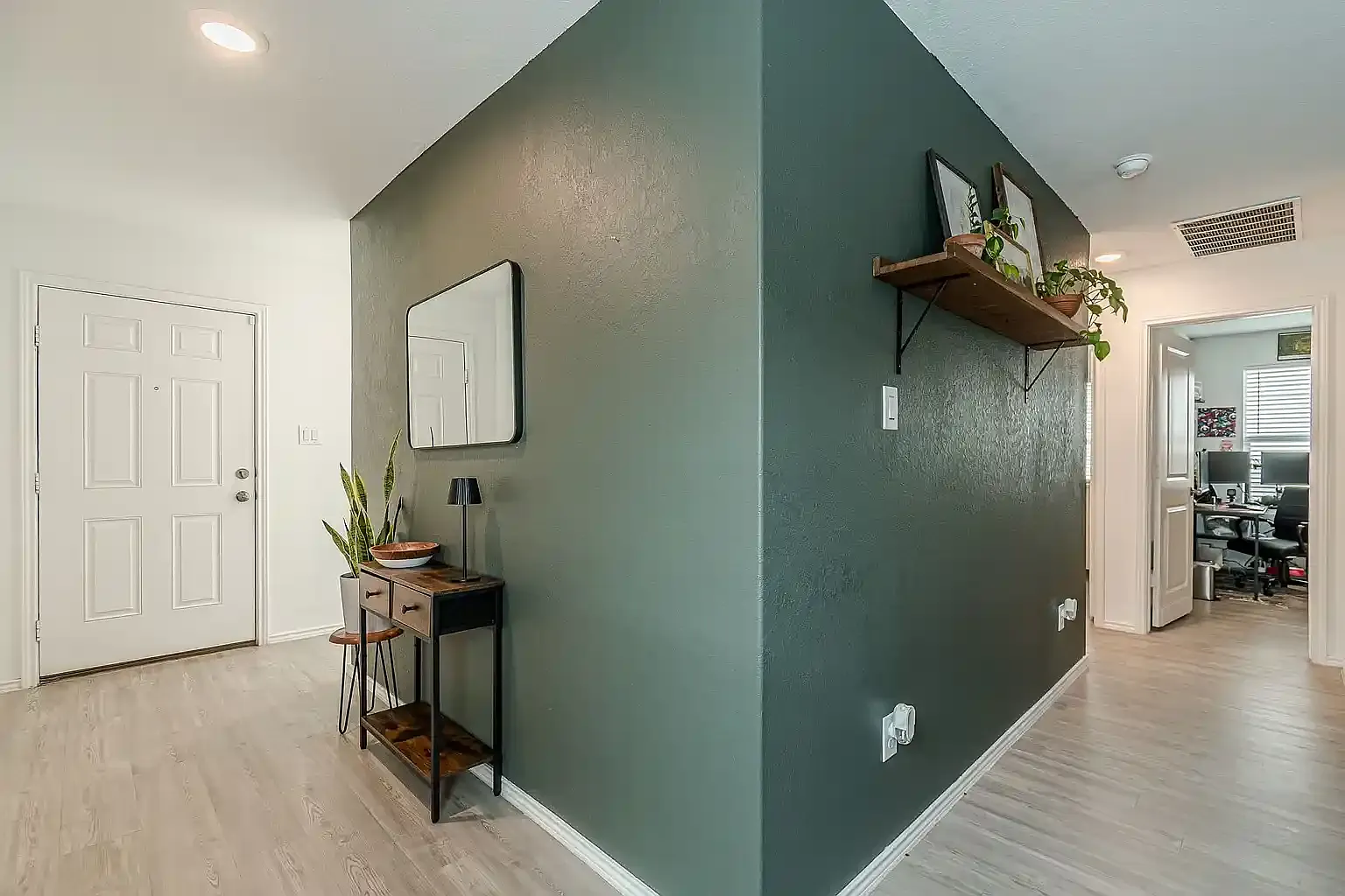 3 bed, 1440 sqft, $1,695 — Photo 3