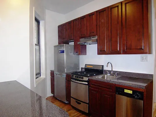 Rented by Town Residential | media 38