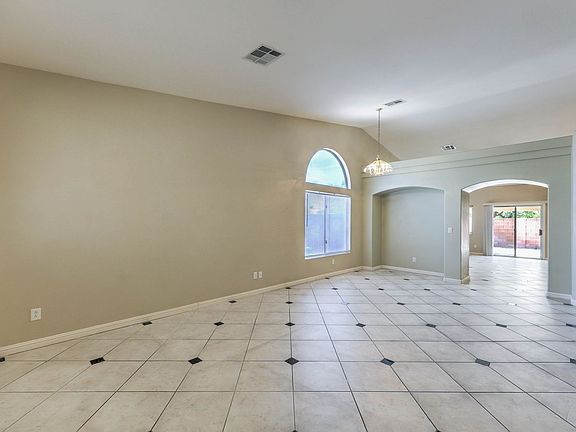 4th image of 1158 Mirage Lake St