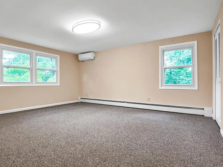40 Seabrook Ln — Photo 14