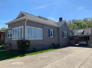 225 Riverside Dr, Russell, KY 41169