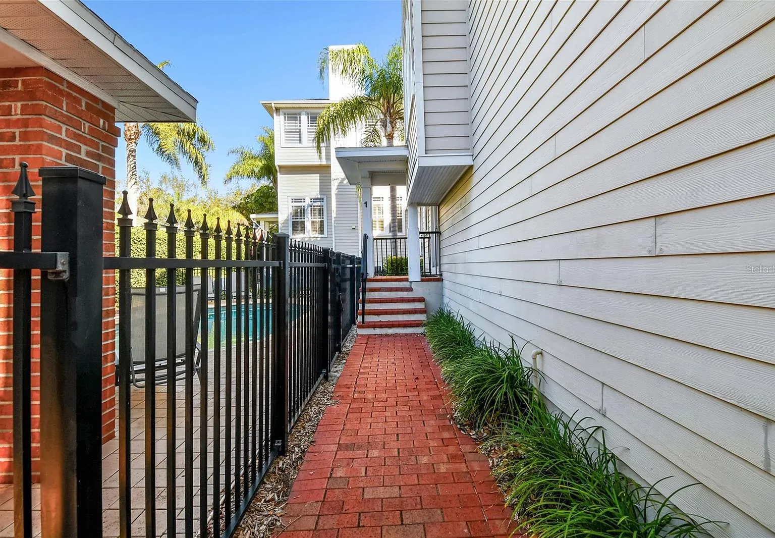 3 bed, 2000 sqft, $4,500 — Photo 4