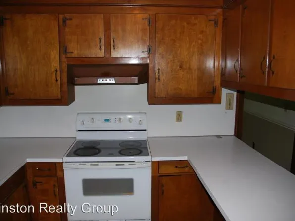 3205 Hillman Rd, Kinston, NC 28504