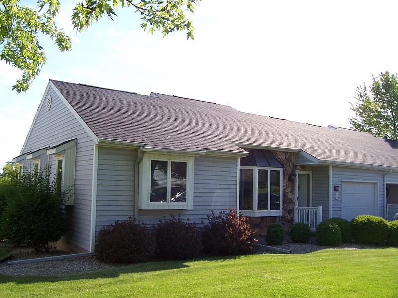 1st image of 4854 Outlook Dr #92