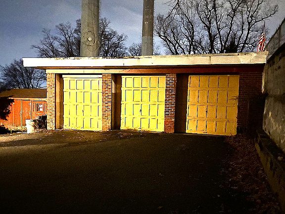 3rd image of 79 Carmer Ave #2C