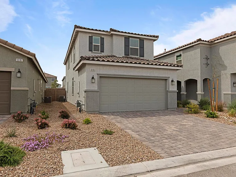 10183 Glowing Amber St — Photo 36