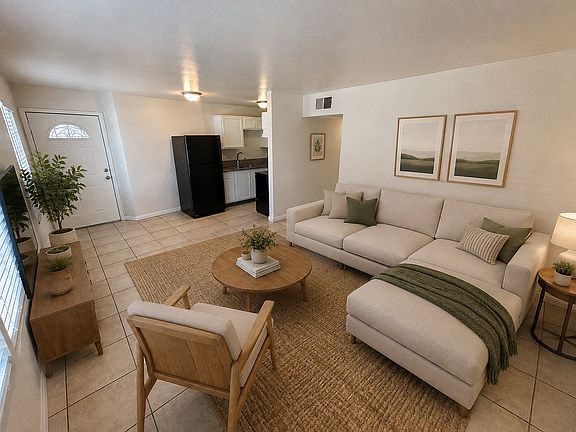3rd image of 1420 Putnam Ave #4