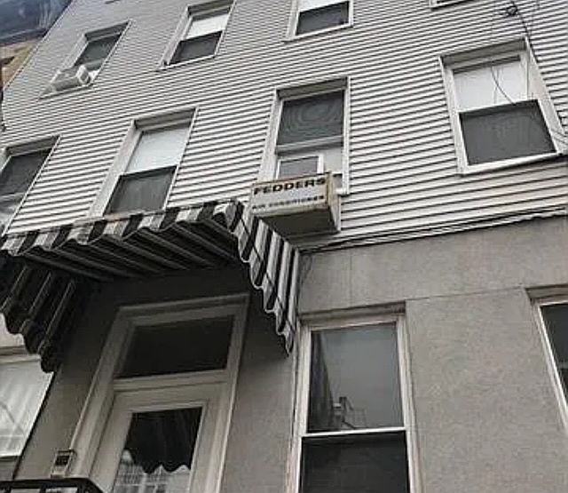 1st image of 710 Jefferson St APT 1R
