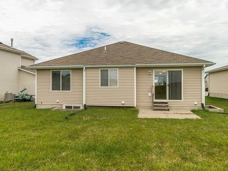 7229 Whitewater Ln — Photo 22
