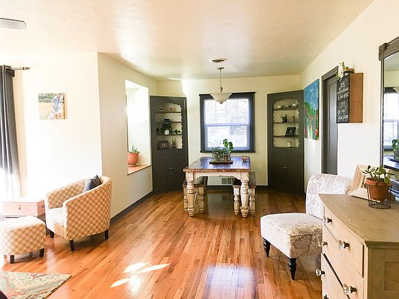4th image of 1047 University St