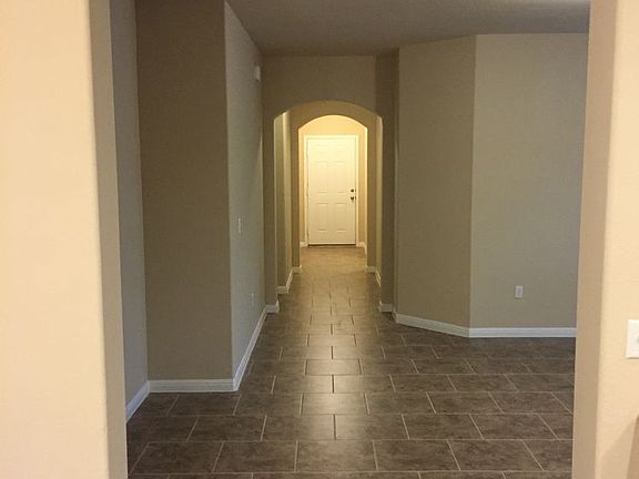 3rd image of 260 Kingfisher Ln
