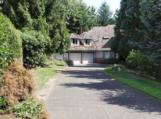 1922 NW Runnymeade Ct, Portland, OR