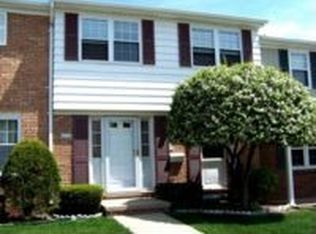 42716 Lyric Ct, Northville, MI 48167