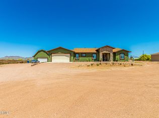 724 E Scenic St, Apache Junction, AZ 85119