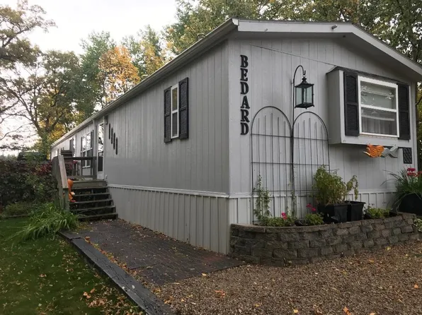 378 Sunset Bay Rd S, Bottineau, ND 58318
