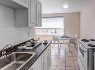 1555 Birchmount Rd, Toronto, ON M1P 2H2