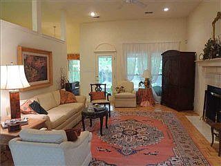 4th image of 8615 Meadow Green Dr