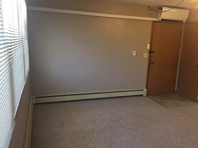 525 W Spring St #4 — Photo 30
