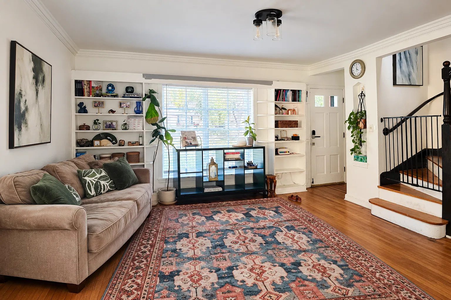2 bed, 1590 sqft, $1,900 — Photo 2