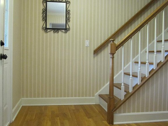 4th image of 9235 Sunderland Way