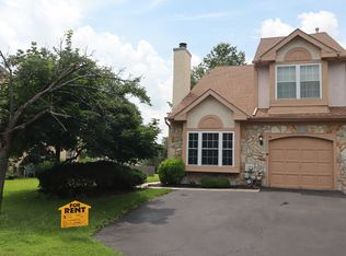 14 Redwood Ln, Newtown, PA 18940
