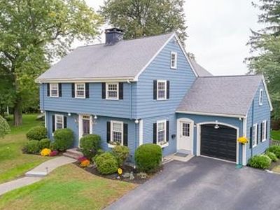 2 Robinhood Rd, Winchester, MA, 01890