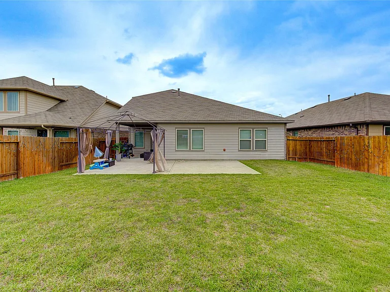 29623 Stanley Canyon Ln — Photo 43