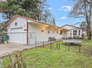 10516 SE Schiller St, Portland, OR 97266