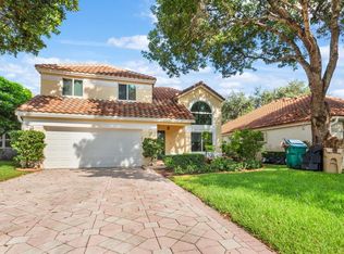 9210 Oak Grove Cir, Fort Lauderdale, FL 33328