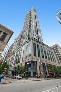 130 N Garland Ct APT 4902, Chicago, IL, 60602