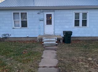 427 Boston Ave, Waterloo, IA 50703