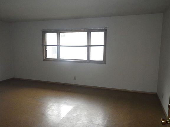 5th image of 119 River St APT 2