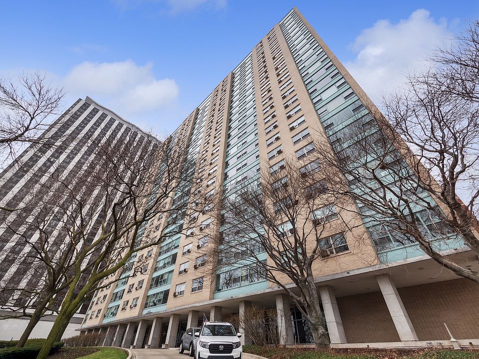1st image of 3180 N Lake Shore Dr APT 19G