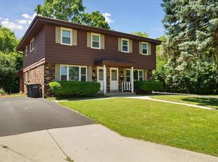 5115 W Leroy Ave, Greenfield, WI 53220