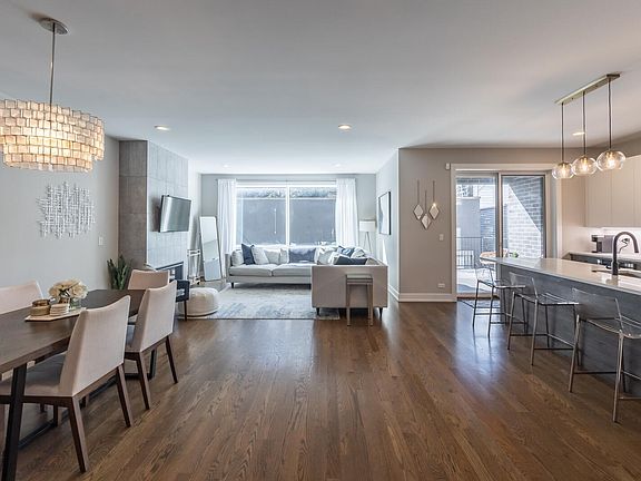 4th image of 2508 N Greenview Ave #1S