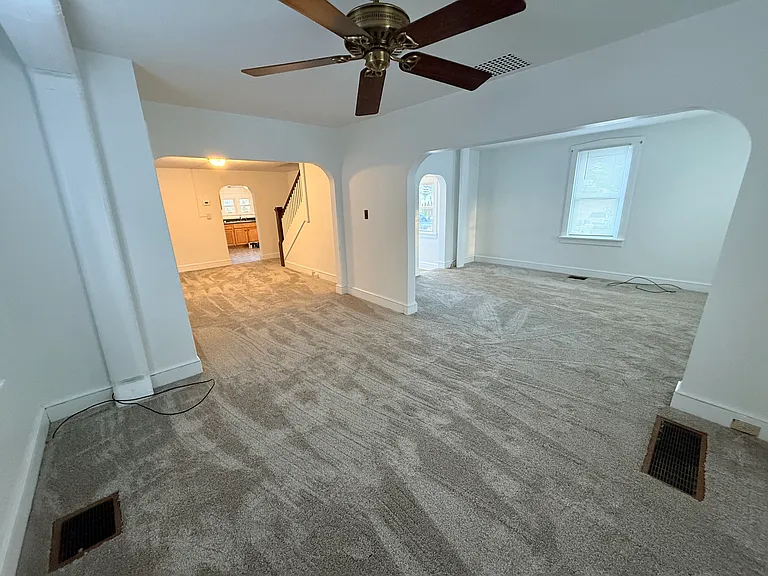 3013 Harrisburg Pike — Photo 8