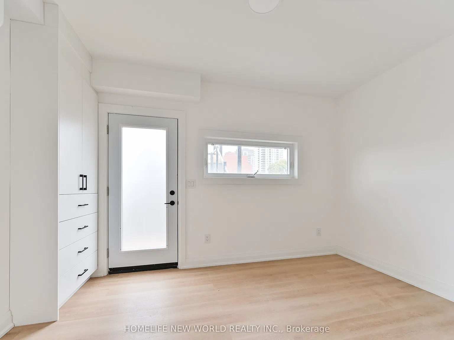 2 bed, $2,600 — Photo 4