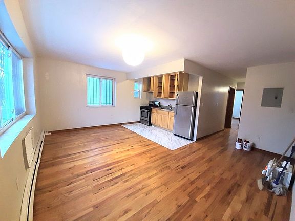 5th image of 1081 Dekalb Ave #2A