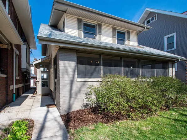 1417 W Columbia Ter, Peoria, IL 61606