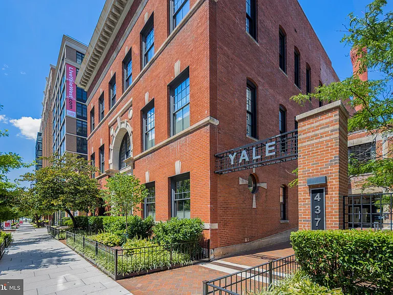 437 New York Ave NW #220 — Photo 47