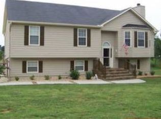 5911 Jim Crow Rd, Flowery Branch, GA 30542