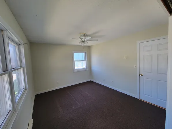 76 South St Unit G, Essex Junction, VT 05452