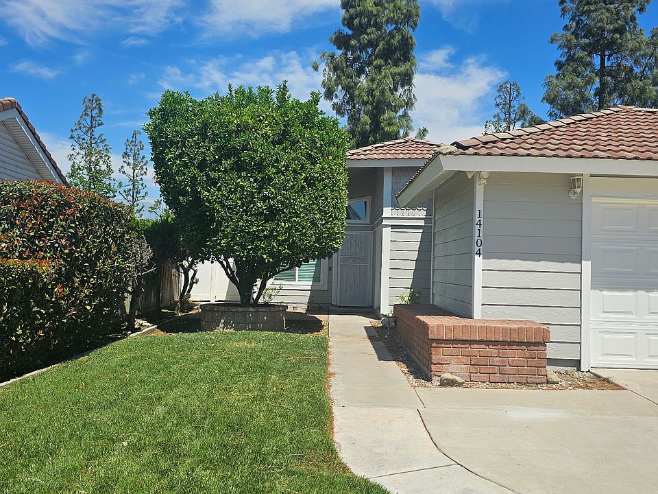1st image of 14104 Hillcrest Dr