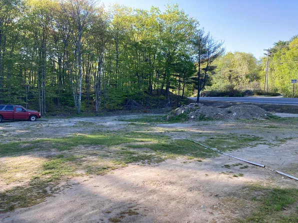5 Outlet Road, Chelsea, ME 04330