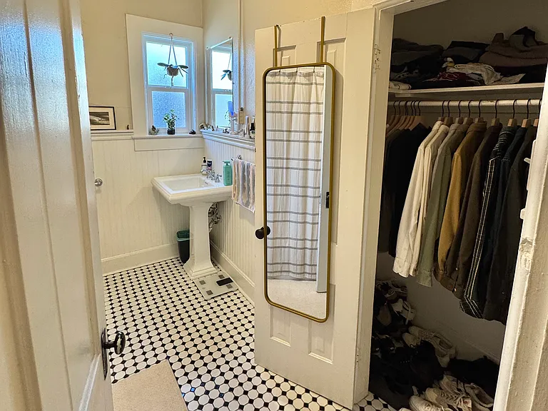 1638 N Franklin St #4 — Photo 8