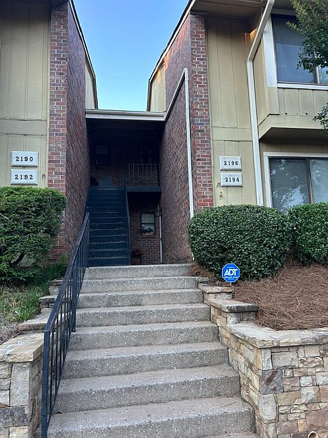 1st image of 2196 Palmyra Dr SE