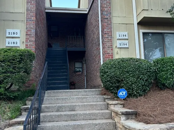 2196 Palmyra Dr SE, Marietta, GA 30067
